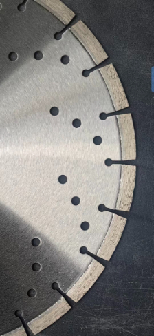 Diamond saw blade silent slot